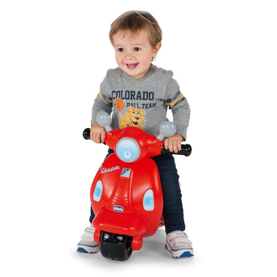 Chicco Motorrad Rutscher für Kinder Vespa Primavera, Kinderfahrzeug mit Elektronischem Bedienfeld, L