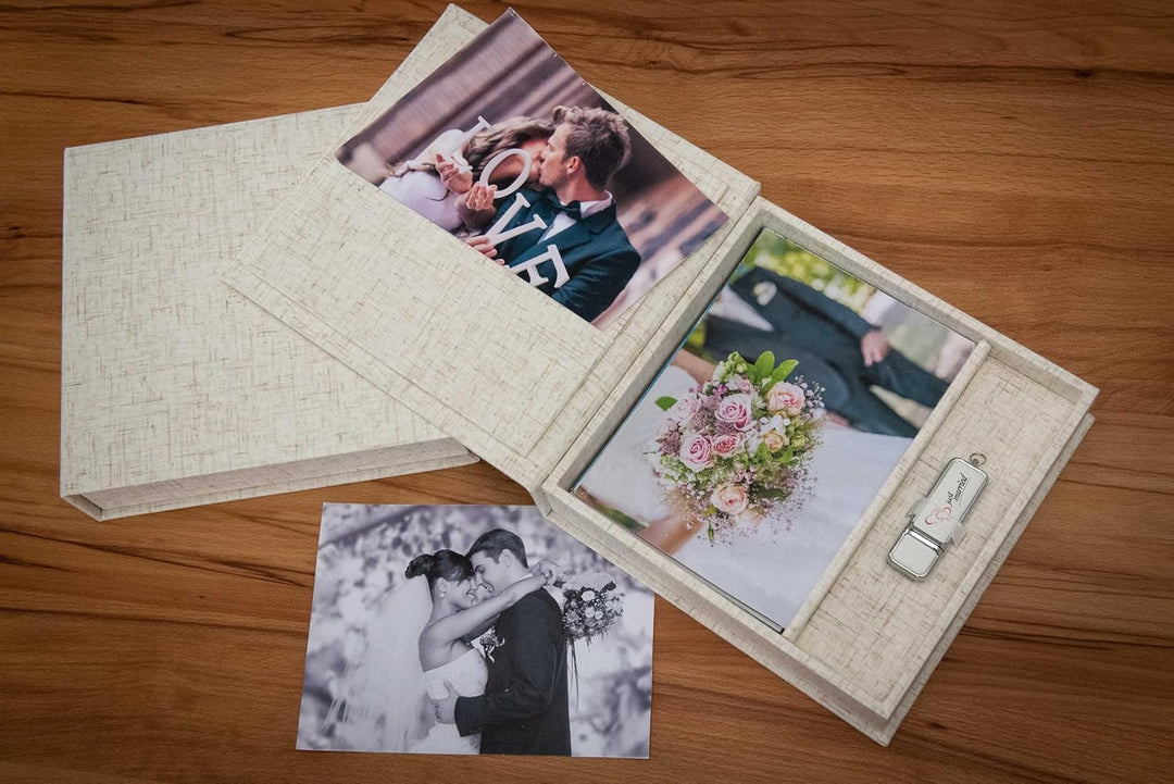 Elegant Erinnerungsbox, Foto-Box mit USB Slot. Geschenkbox für USB-Sticks und Fotoabzüge 10x15cm. Au