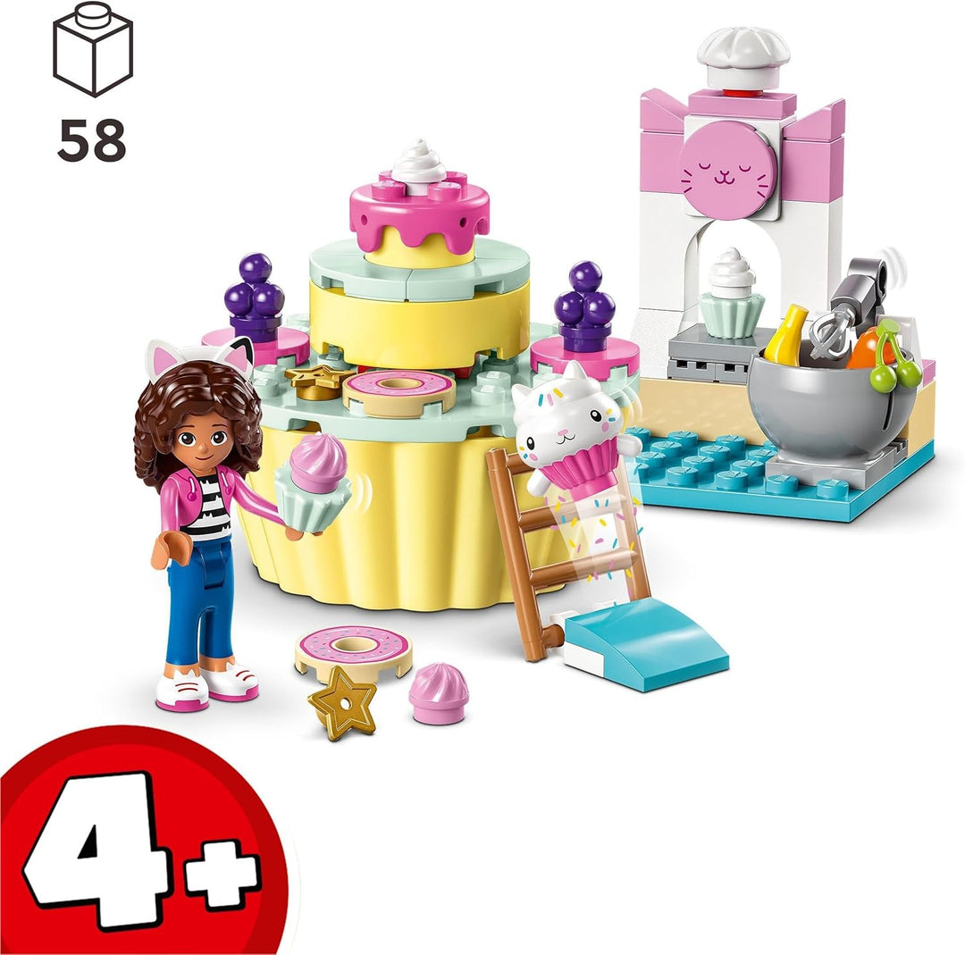 LEGO Gabby's Dollhouse Kuchis Backstube Set mit Gabby und Kuchi Figuren, Puppenhaus Küchen-Spielset