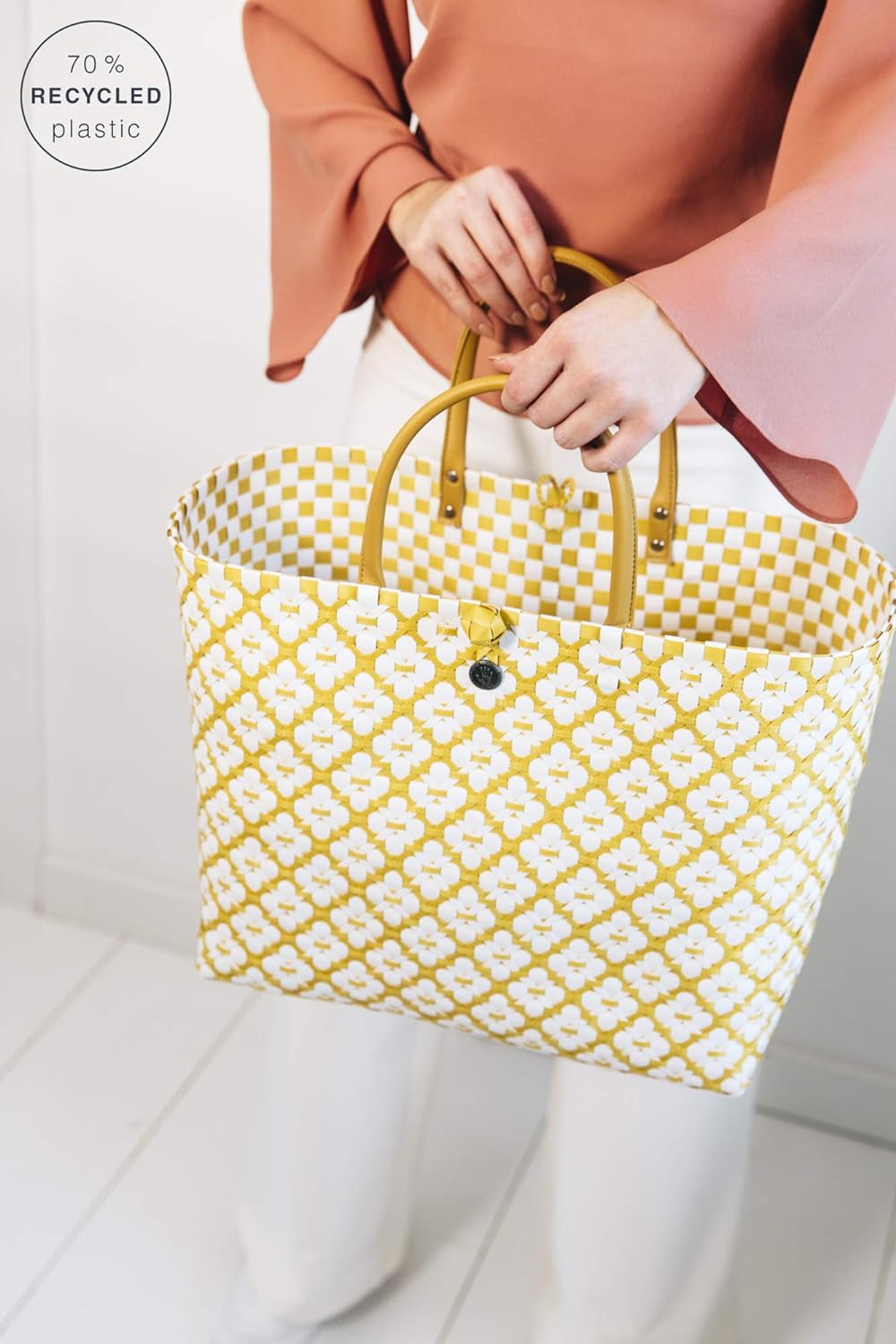 Handed By - Tasche/Shopper/Einkaufstasche - Motif Bag - Kunststoff - gelb/weiss - 32 x 38 x 22 cm