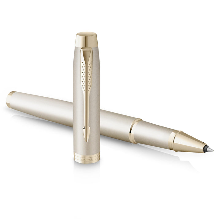 PARKER IM Monochrome Rollerball | schwarze Tinte | Oberfläche und Zierteile in Champagnerfarben | fe
