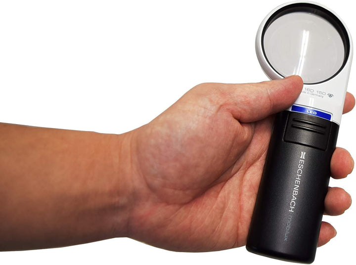 Eschenbach Optik Lupe Handlupe mit LED-Beleuchtung mobiluxLED Vergrösserung: 4x Linsengrösse: (Ø) 60