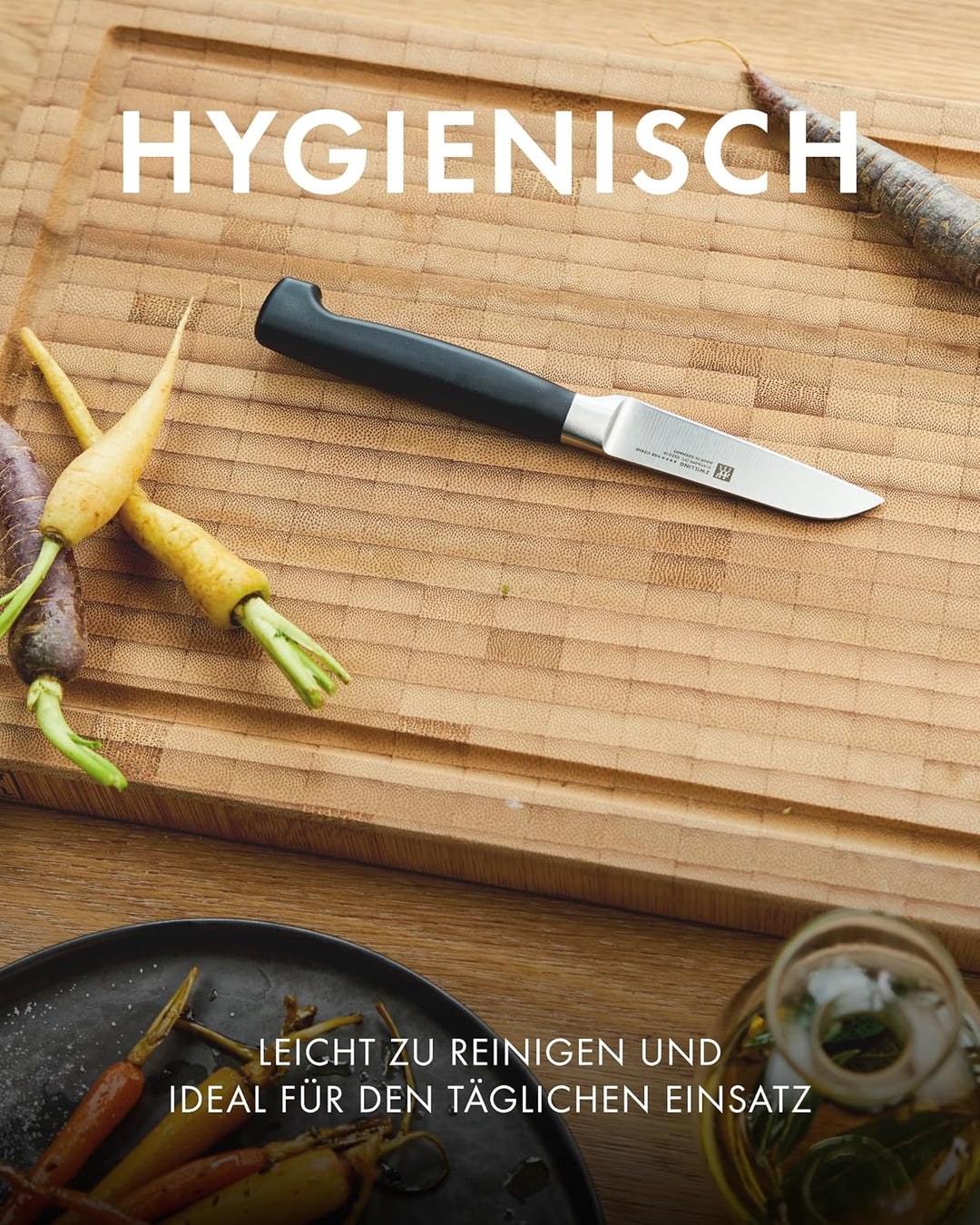 ZWILLING Schneidbrett aus massiven Bambusholz mit Saftrille, beidseitig nutzbar, mittel, 36 x 26 cm
