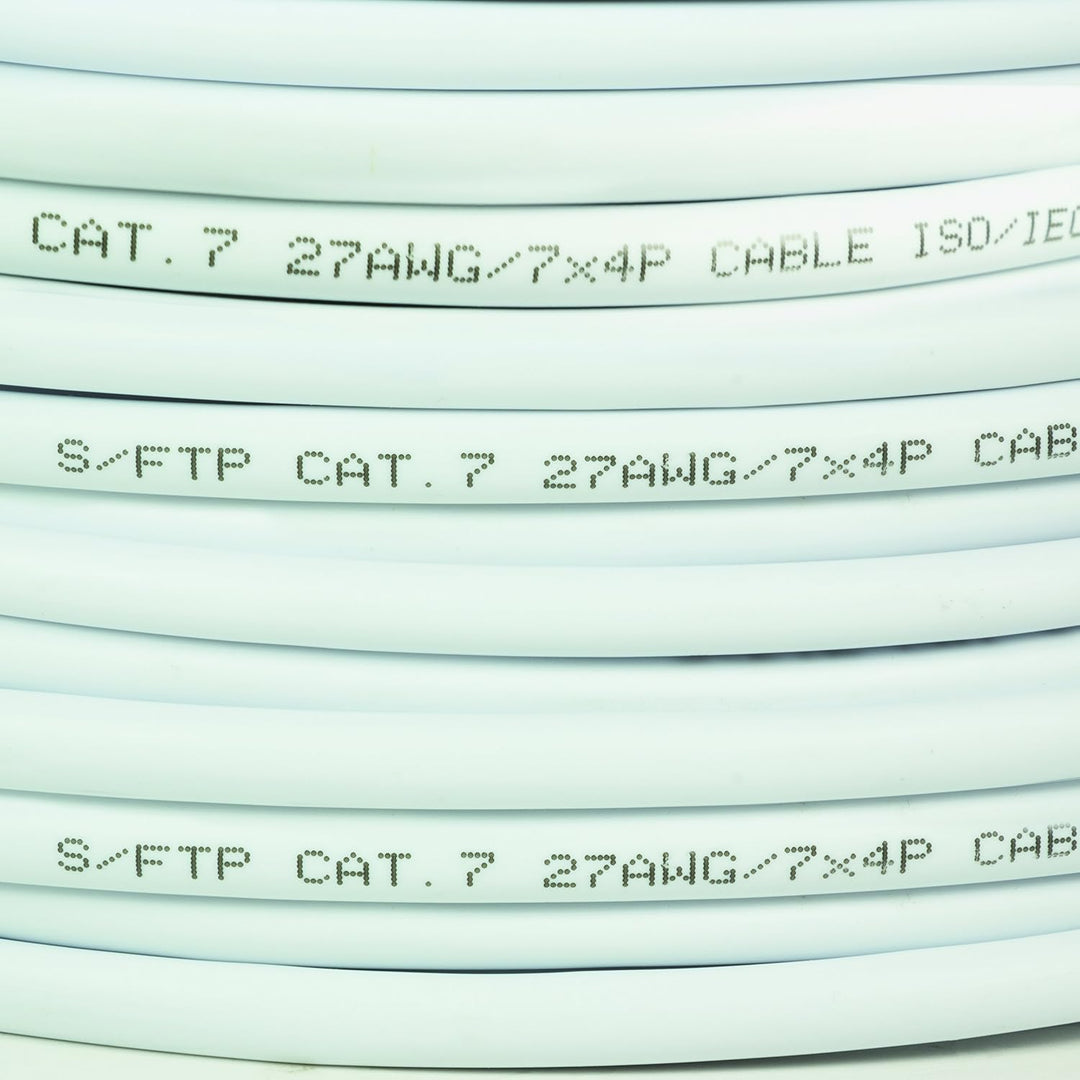 LogiLink Professional CPV0042 Bulk Patchkabel S/FTP Cat.7 Kupfer (Cu) PrimeLine, LSZH weiss, 305m, 3