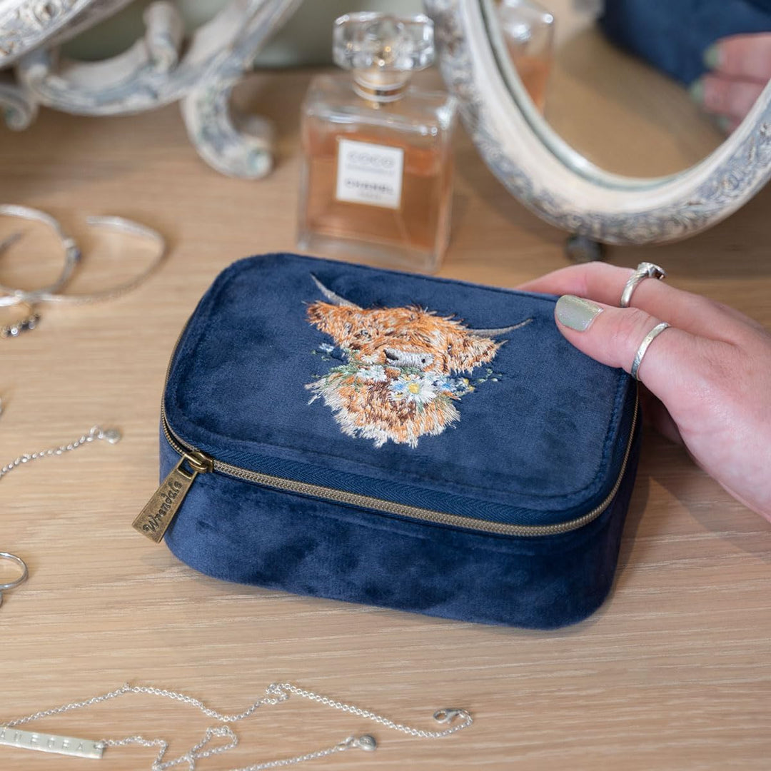 Wrendale Designs by Hannah Dale 'Daisy Coo' Highland Cow Bestickte Zubehörtasche