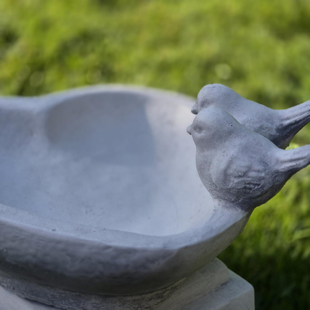 FABRIQ Vogeltränke Stein 3 kg – 3 kg – Durchmesser ca. 20 cm – Massiver Steinguss Wetterfest & frost