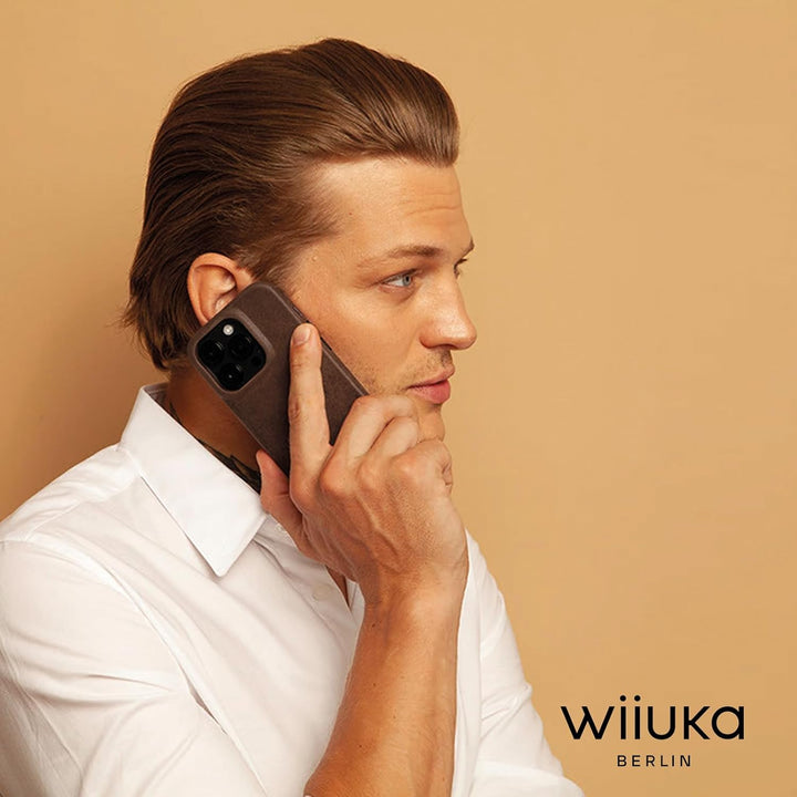 WIIUKA Hülle für iPhone 15 Pro, Leder aus Deutschland, Lederhülle extra Dünn, Premium Handyhülle, Ca