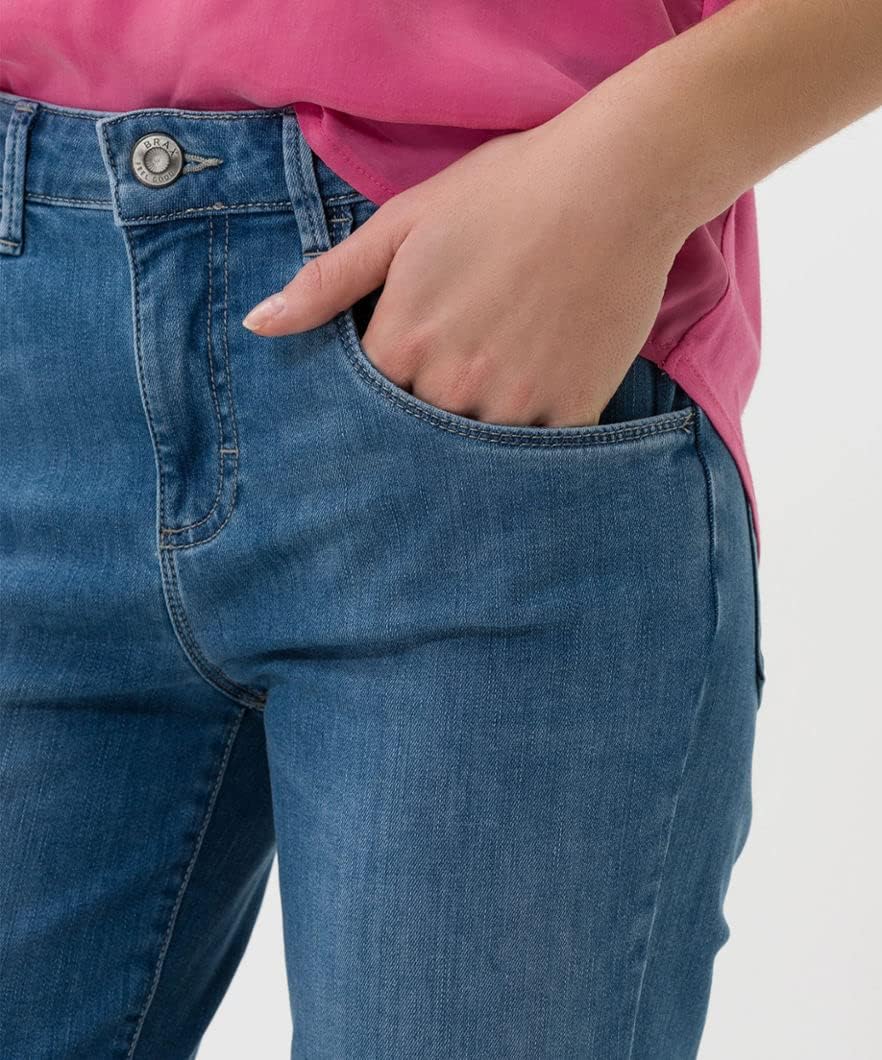 BRAX Damen Style Shakira S Verkürzte Light Denim Jeans 26W / 32L Used Summer Blue, 26W / 32L Used Su