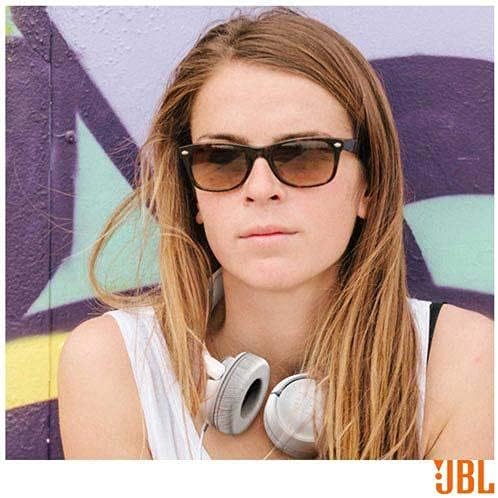 JBL Tune 500 On-Ear Kopfhörer mit Kabel in Weiss – Ohrhörer mit 1-Tasten-Fernbedienung, integriertem