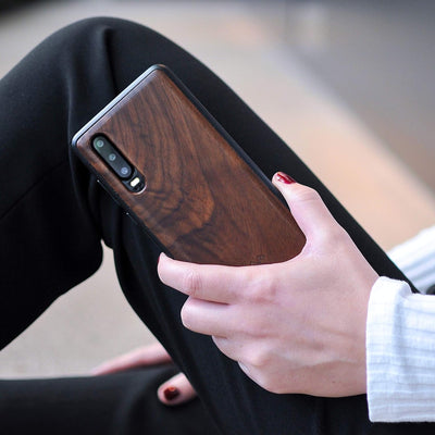 Woodcessories - Hülle Kompatibel Mit Huawei P20 Lite Aus Echtem Holz - EcoBump Case (Walnuss)