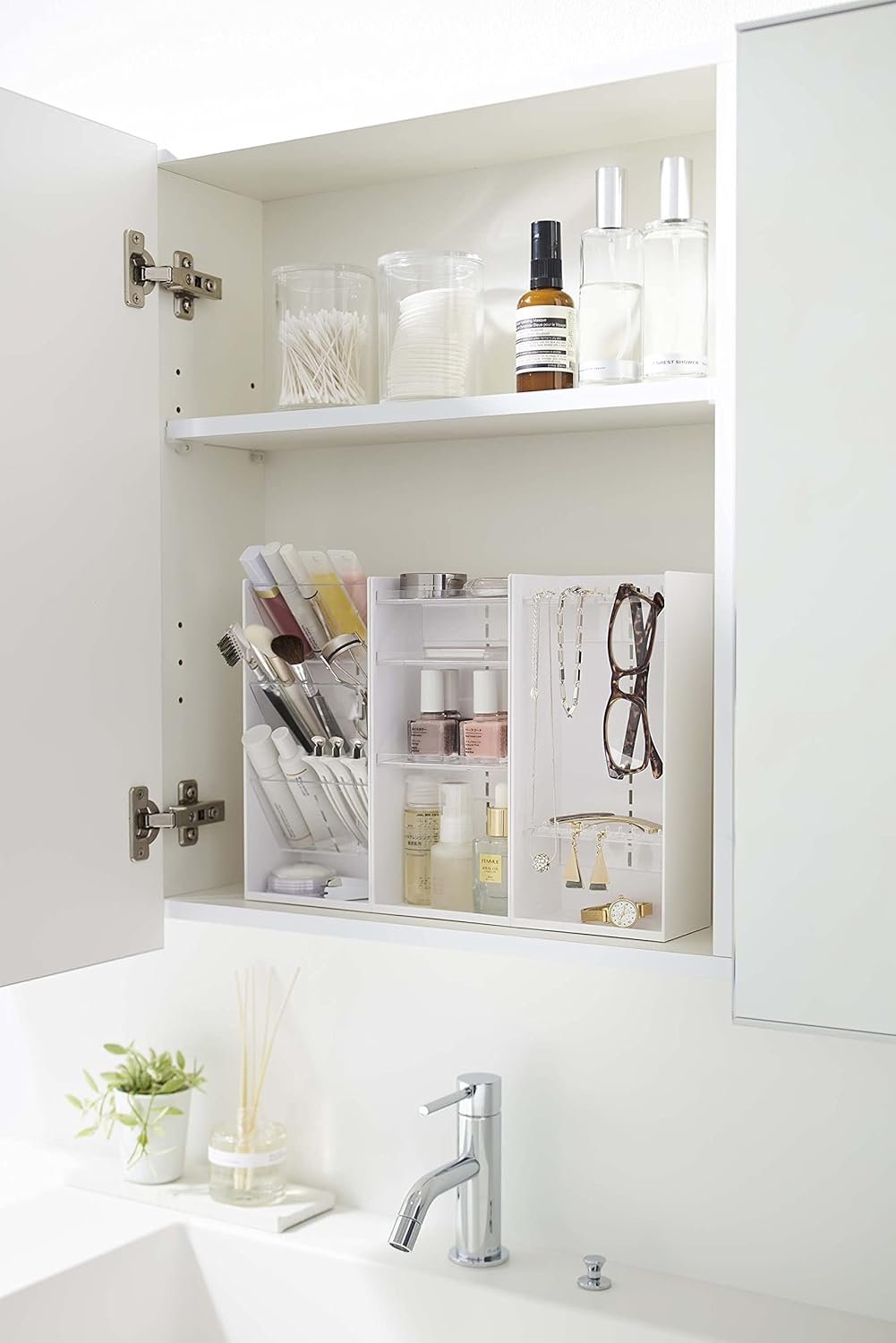 Yamazaki 5603 TOWER Makeup Storage Case, white, ABS Resin/Polycarbonate/Silicone, 12 x 7.7 x 25 cm W