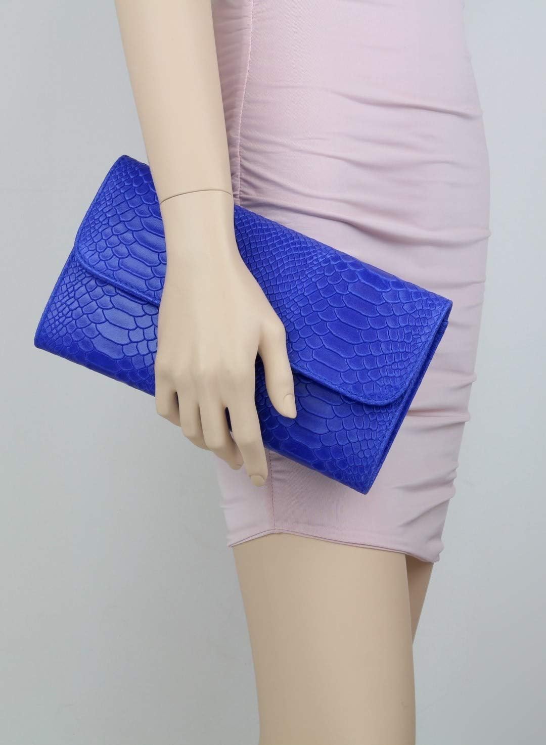 Girly Handbags Clutch aus Wildleder mit Schlangenmuster aus italienischem Leder Burgund, Burgund
