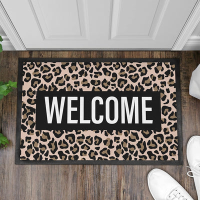 Trendation - Welcome Fussmatte Leopard Muster Willkommen Geschenk Aussen Innenbereich 60x40 cm Schmu