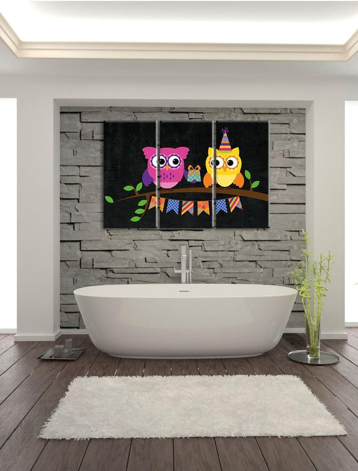 Pixxprint Eulen mit Geschenk auf AST als Leinwandbild/Grösse: 3 Teilig (120x80) cm/Wandbild/Kunstdru