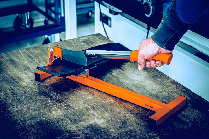 Original LÖWE Profi Hebelschneider 50.130 mit 45° und 90° Anschlägen - scharfes Schneidewerkzeug ide