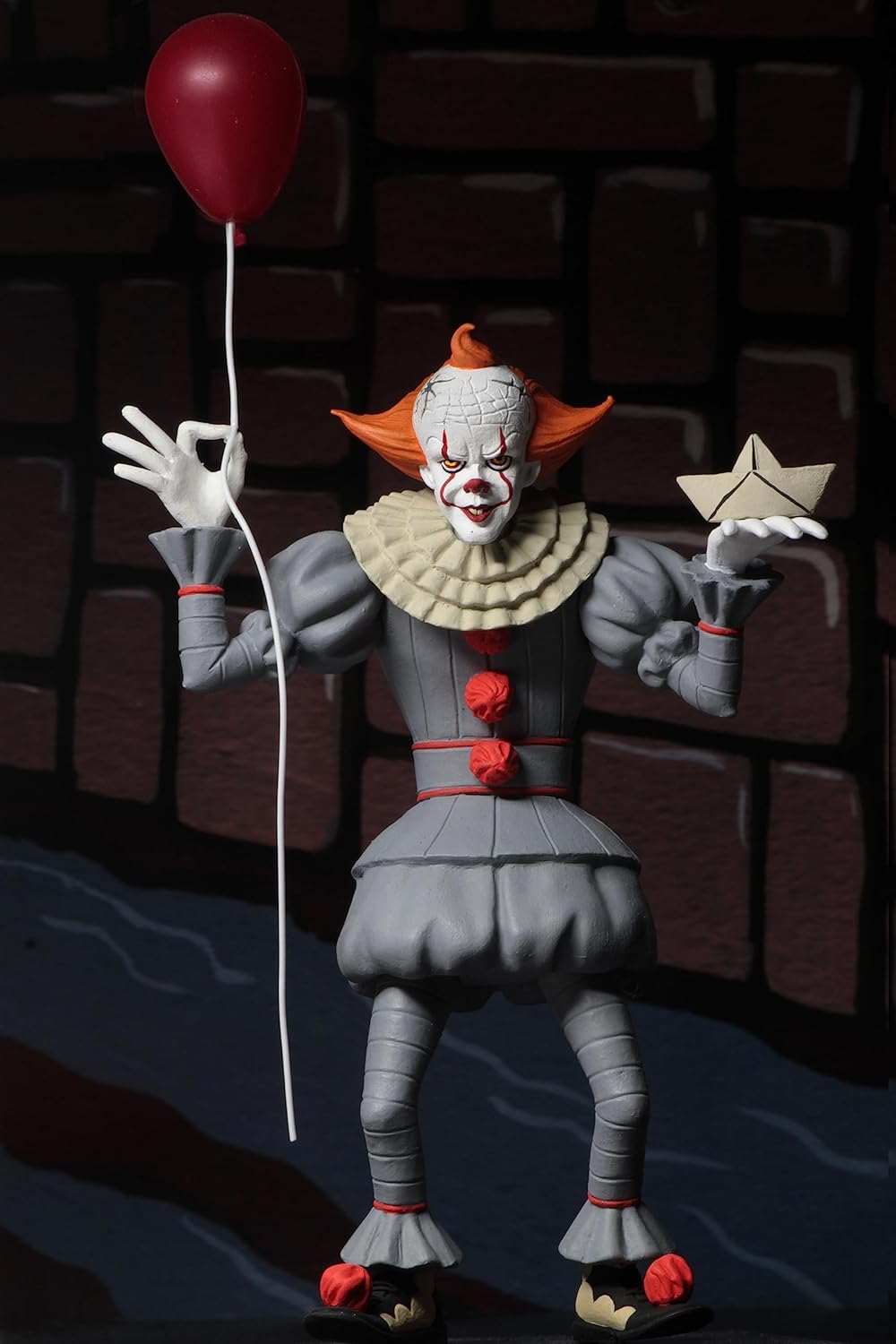 NECA - Figurine It 2017 - Pennywise Toony Terrors 15cm - 0634482454695