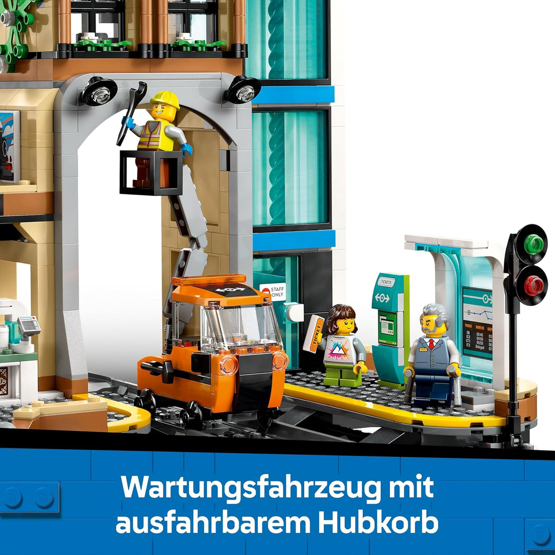 LEGO City Trains Hauptbahnhof - Wartungsfahrzeug-Spielzeug, funktionierendem Hublift, 2 Plattformen