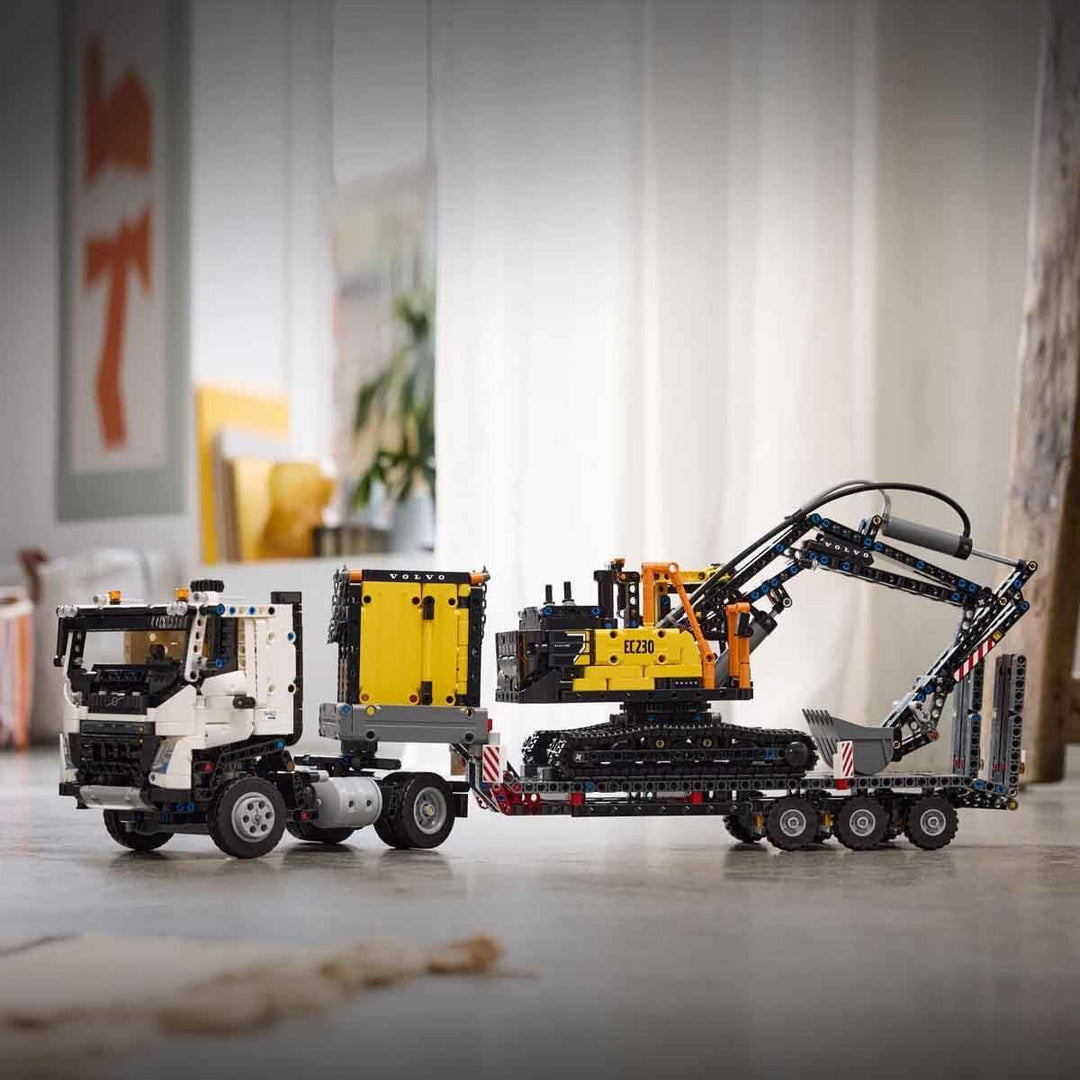 LEGO Technic Volvo FMX LKW mit EC230 Electric Raupenbagger, Kinderspielzeug, Geschenkset für Jungen