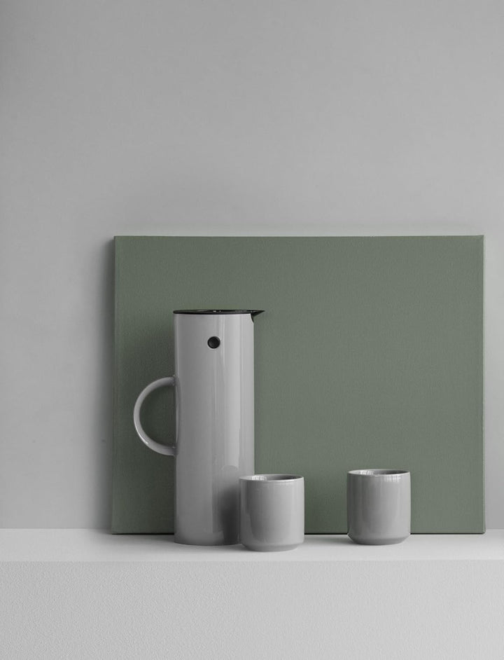 Stelton Isolierkanne EM77 - Doppelwandige Isolierkanne für heisse/kalte Getränke | Tee- &amp; Kaffeekann
