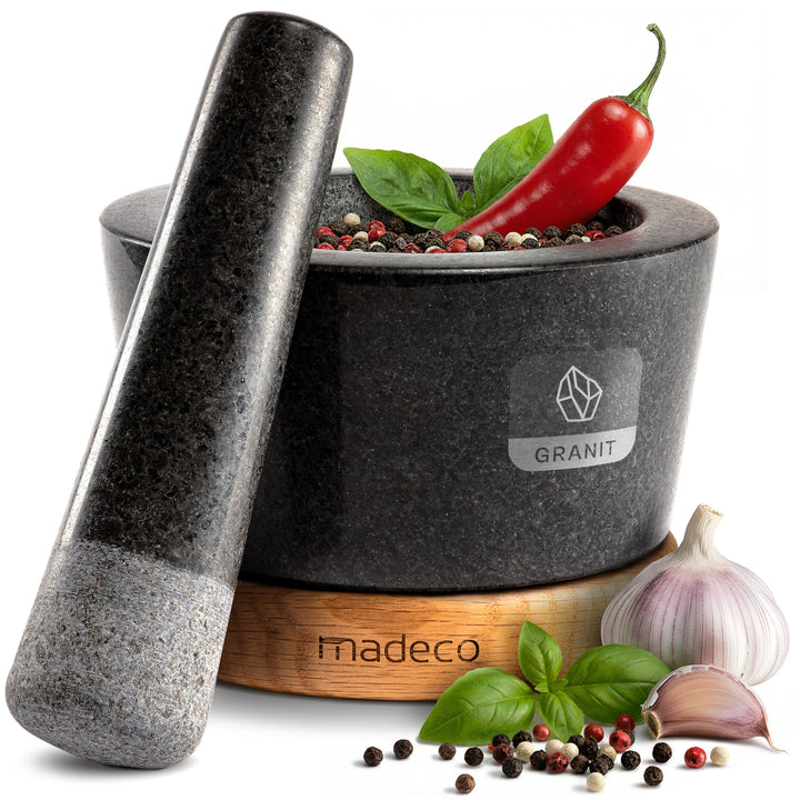 madeco Mörser mit Stössel Granit auf Holzsockel Eiche Ø 14,5 cm - Perfekt geeignet für Gewürze, Kräu
