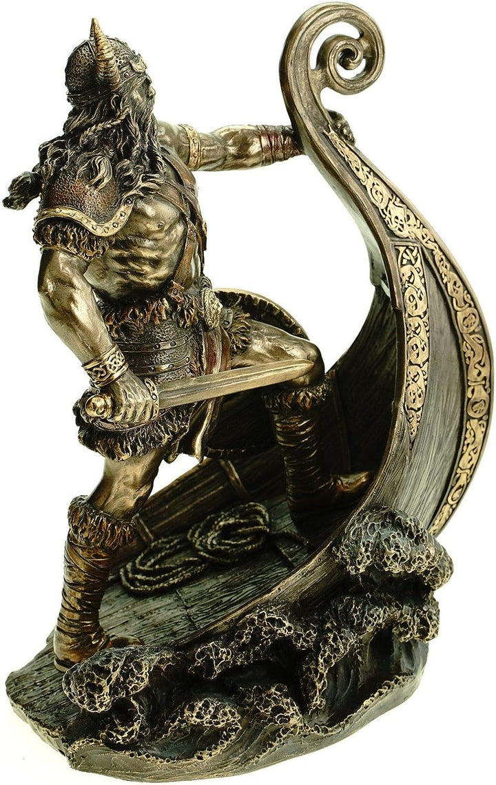 Veronese 708-7655 Figur Wikinger Steht am Bug seines Drachenschiffes 24 cm