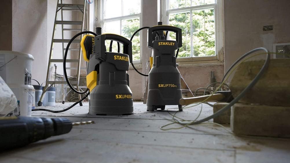 Stanley Tauchpumpe SXUP750PTE für Klar- und Schmutzwasser (750 W,max. Förderleistung 13.500 l/h, max