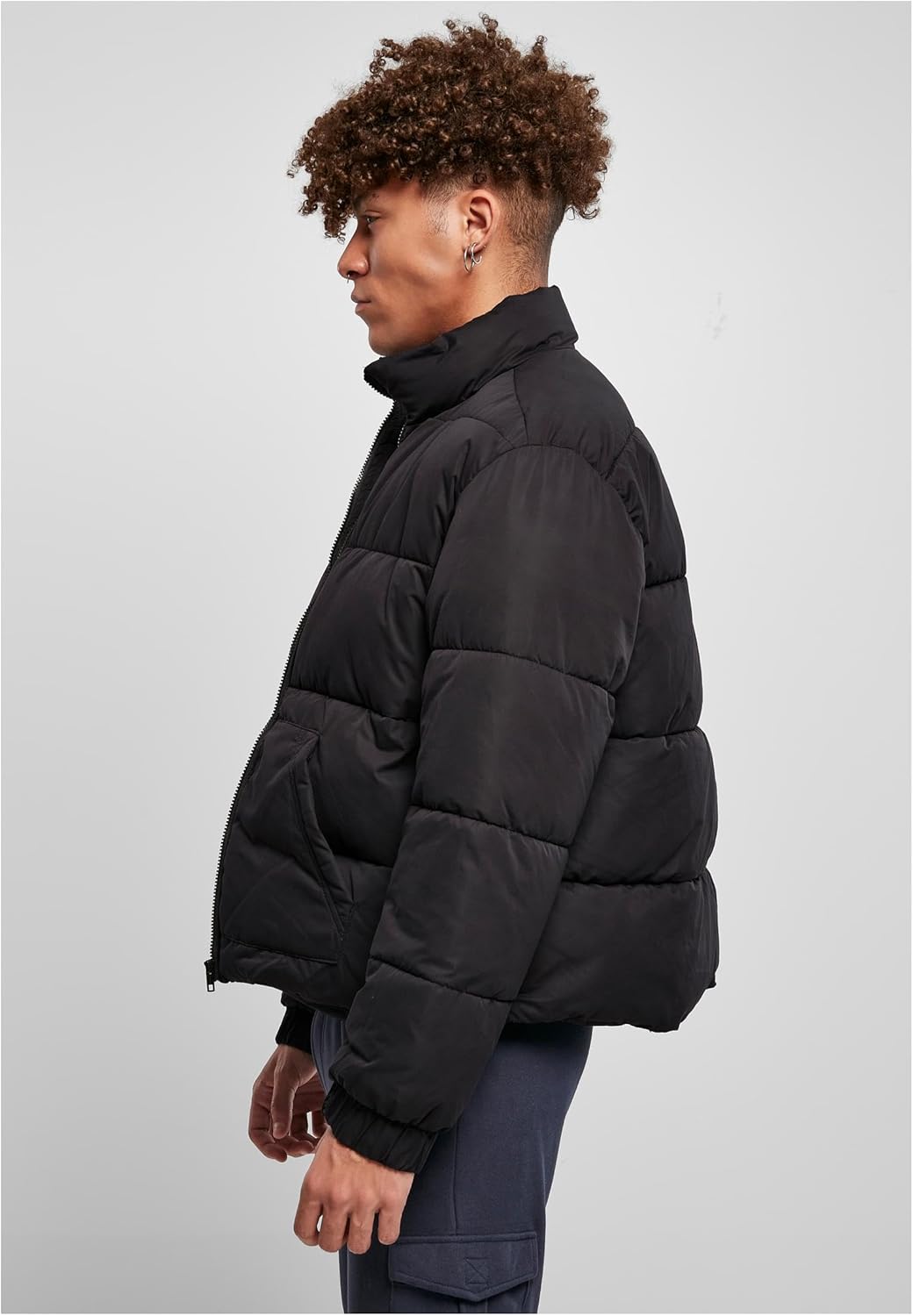 Urban Classics Herren Winterjacke Cropped Puffer Jacket kurzer Schnitt, wattiert, mit Reissverschlus