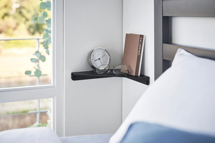 Yamazaki 6912 TOWER Wandmontiertes Eckregal, schwarz, Stahl, minimalistisch, 22 x 22 x 3.3 cm One Si