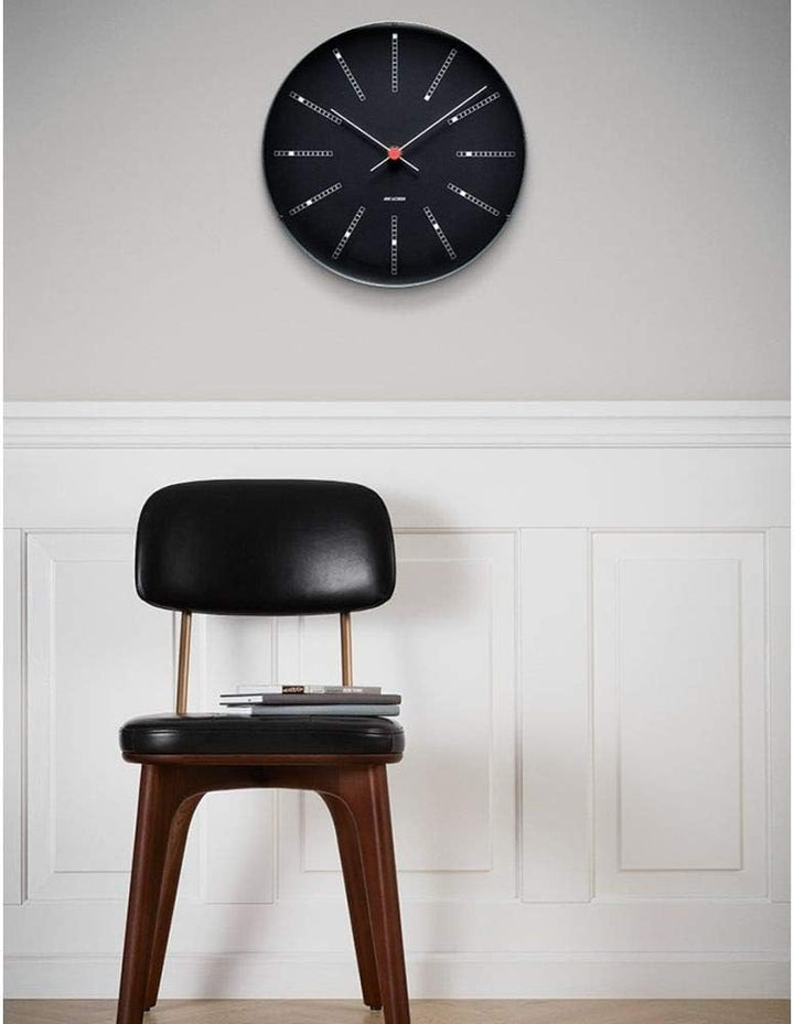 Arne Jacobsen Wanduhr Ø29 cm Bankers Originaldesign Kreative Details, schwarz 29cm Schwarz, 29cm Sch