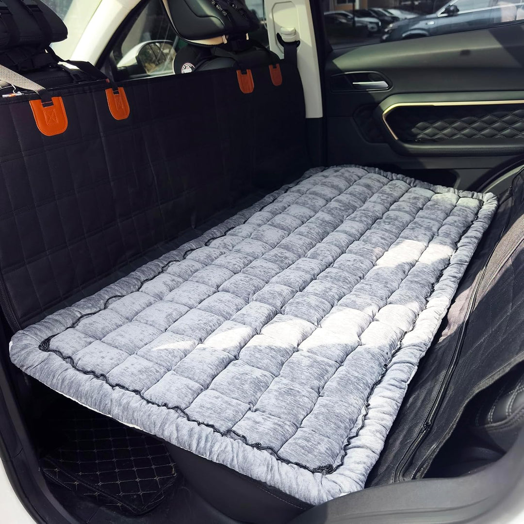 Hundematte Auto Rückbank 63×137 cm – Maschinenwaschbar, rutschfeste Hundedecke fürs Auto, Dicke PP-W