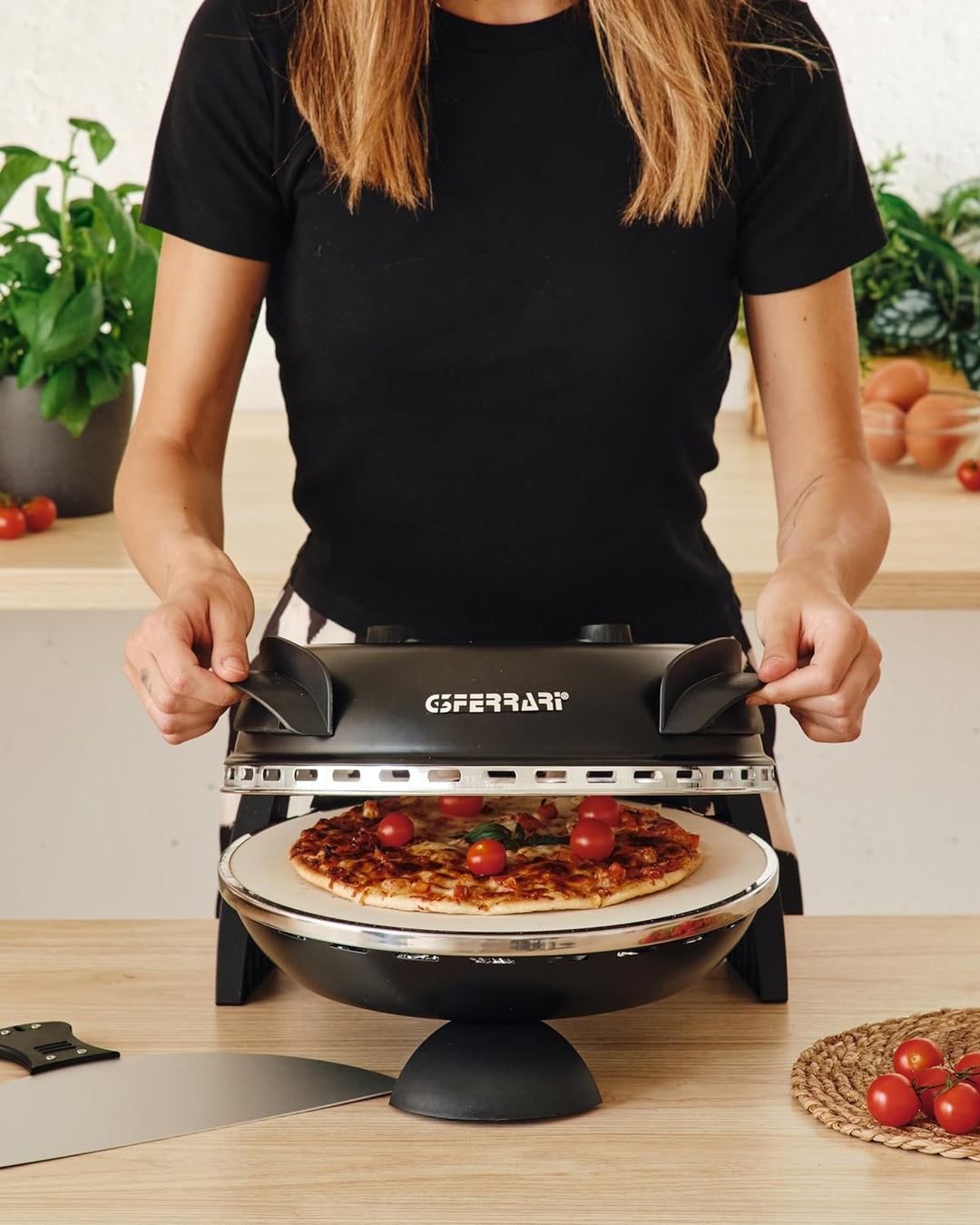 G3 Ferrari elektrischer Pizzaofen Delizia G1000610 schwarz, bis 400 Grad mit feuerfestem Naturstein