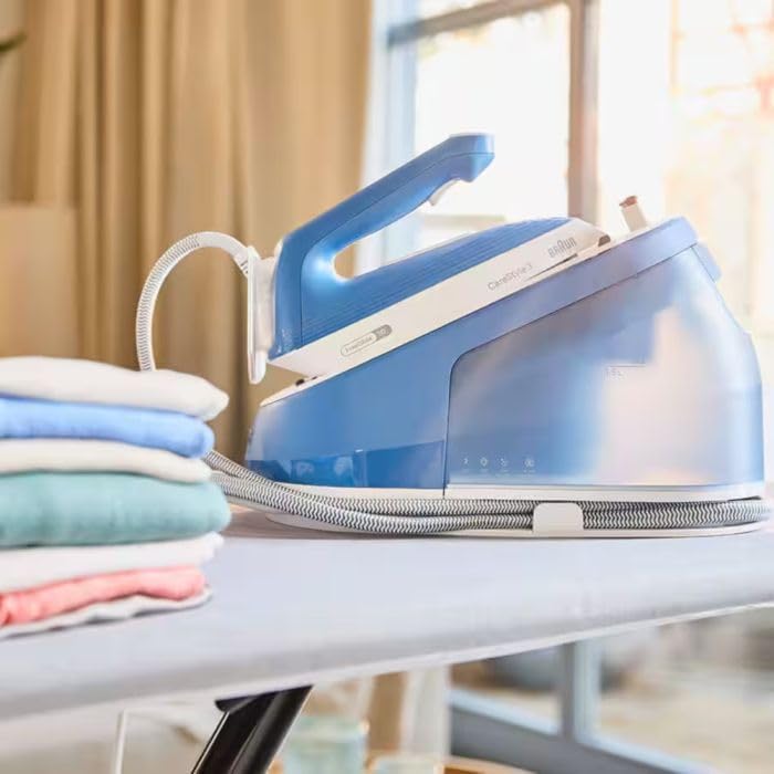 Braun CareStyle 3 – Kompaktes Dampfbügeleisen mit 7 Bar Boiler, Eco iCare-Technologie, FreeGlide 3D-
