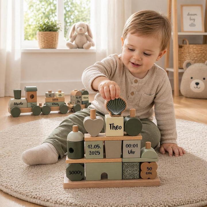 Personalisiertes Holz Steckspiel Haus Olivgrün – Baby Geschenk zur Geburt für Jungen & Mädchen – mit