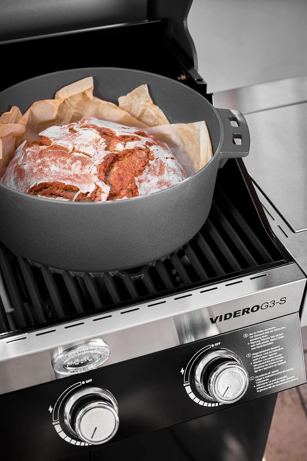 RÖSLE VARIO Dutch Oven, Hochwertiger Dutch Oven aus emailliertem Gusseisen, Deckel als Pfanne einset