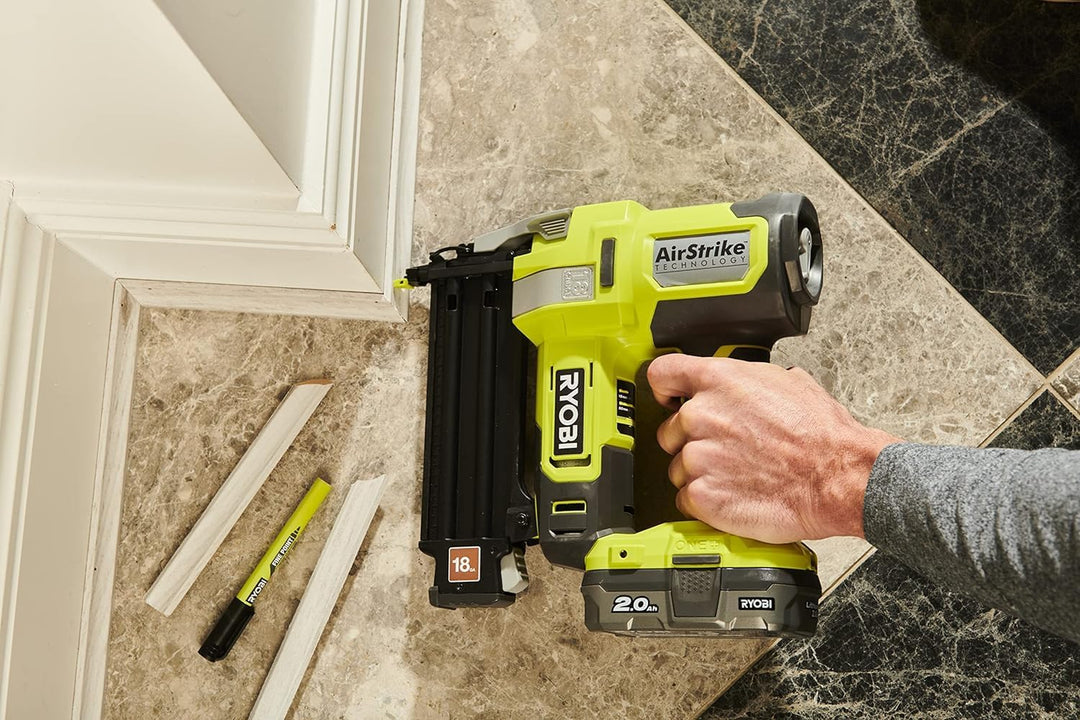 RYOBI 18 V ONE+ Akku-Nagler R18GN18-0 (Nagelstärke 1,2 mm, Nagellänge 15-50 mm, Magazinkapazität 105
