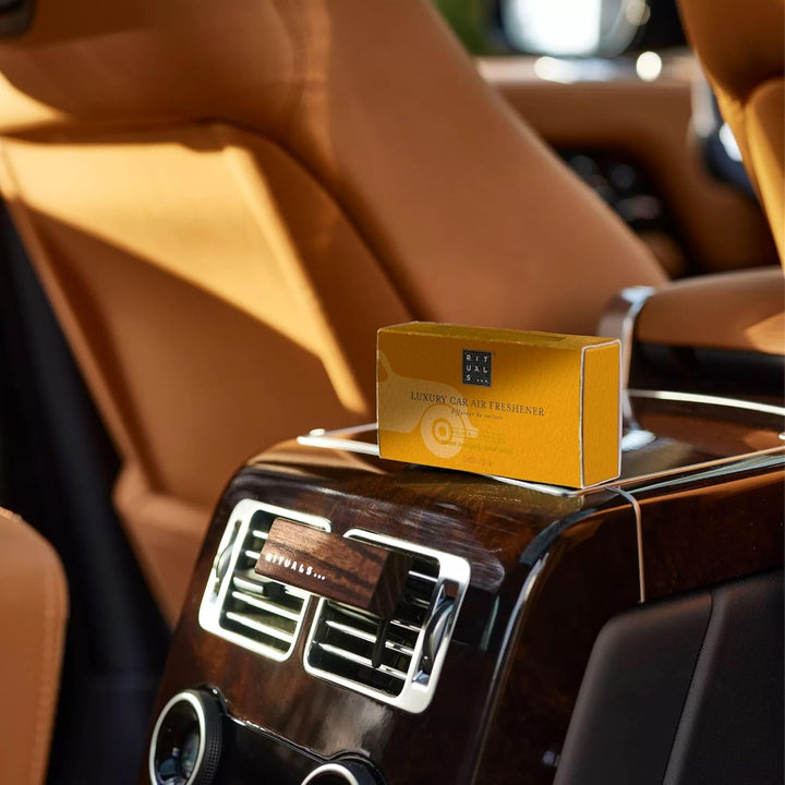 RITUALS Auto Parfüm Mehr Car Air Freshener – Auto Duft mit Aroma von süsser Orange und Zedernholz –