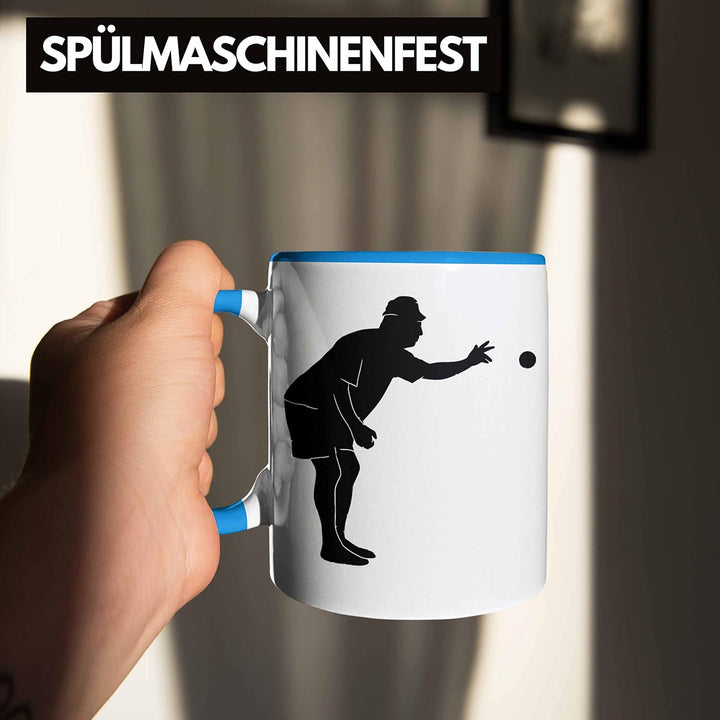Trendation - Boule Tasse Geschenk Boule-Spieler Geschenkidee Spruch Grafik Werfender Boule Spieler (