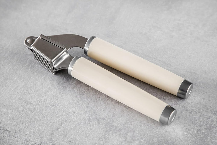 KitchenAid Knoblauchpresse, Edelstahlpresse ist spülmaschinenfest – Almond Creme Mandelcreme, Mandel