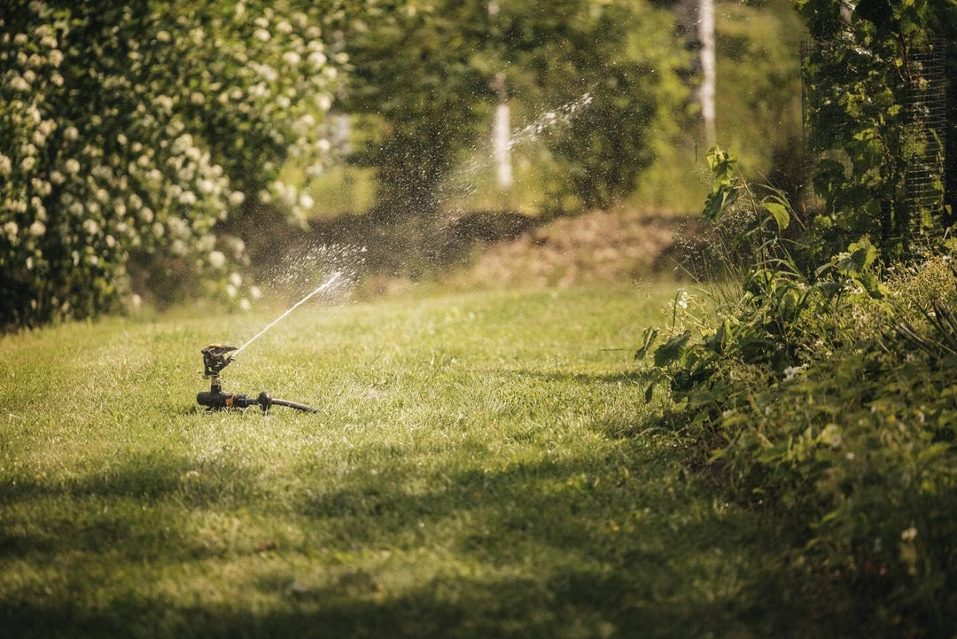 Fiskars Pulsierender Sprinkler XL, On/Off-Ventil, Mit Sprühbildkontrolle und Rotationskontrolle, Uni