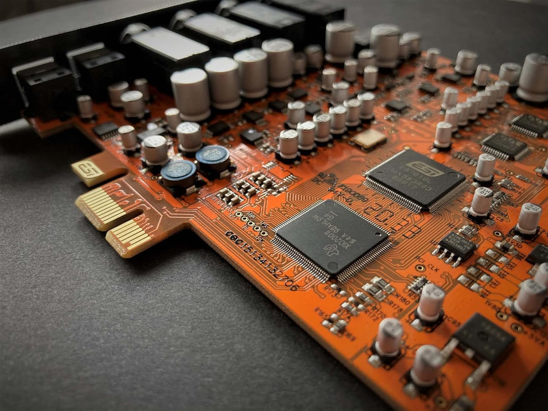 ESI MAYA44 eX | 24-bit/96kHz PCIe-Audiokarte mit 4 Ein-/Ausgängen