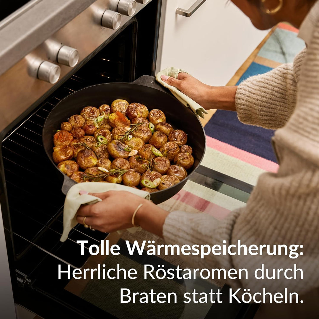 STUR - ORIGINAL Gusseisenpfanne Induktion 32cm mit 2 Griffen - Cast Iron Pan für alle Herdarten - Gr