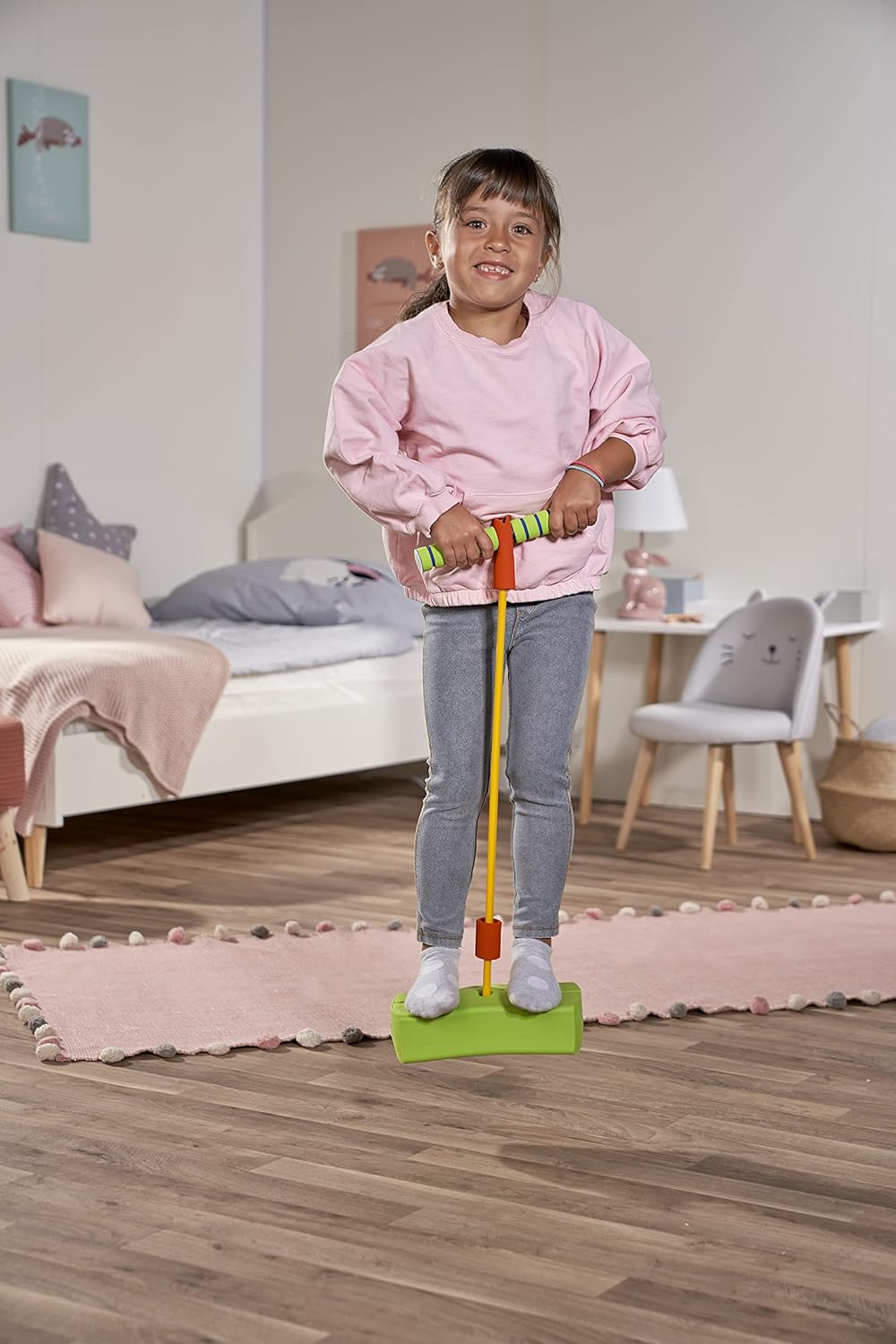 Simba 107306087 - Pogo Jumper, extra weiche Sprungplattform, Springen, Hüpfen, Stelzen, Gartenspielz