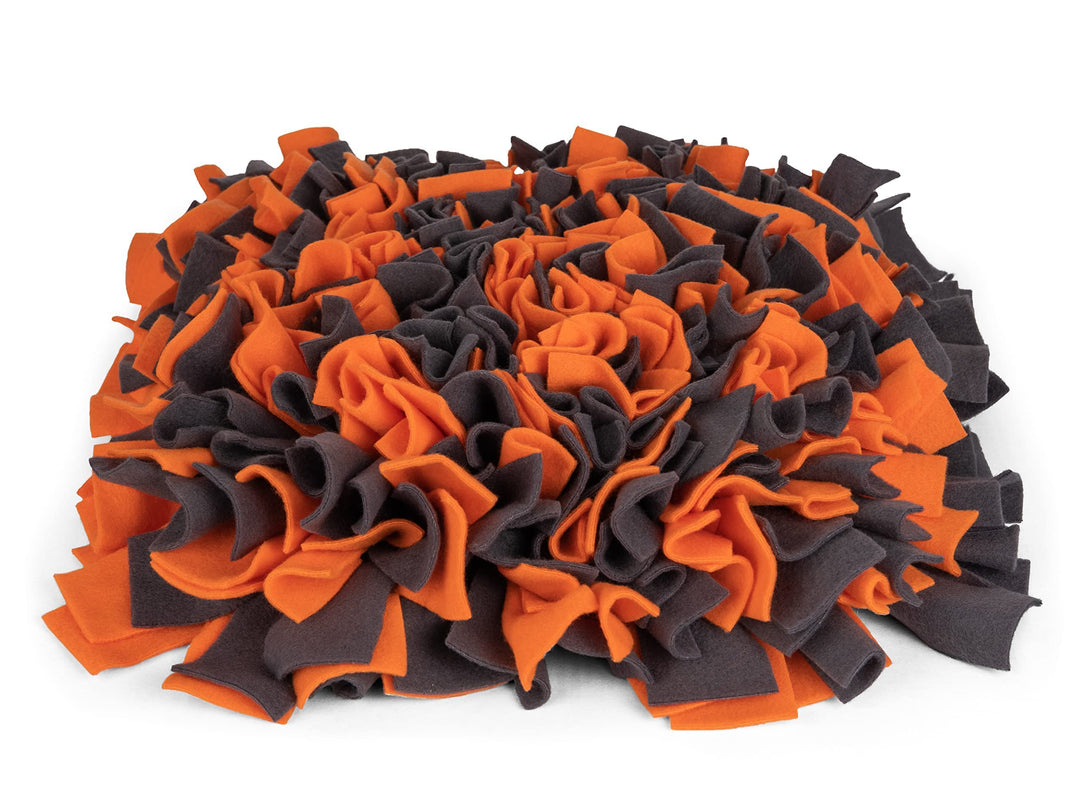 TrendPet Schnüffelteppich Schnüffelmatte für Hunde 48x48 cm 10 cm dick und rutschfest (Orange), Oran