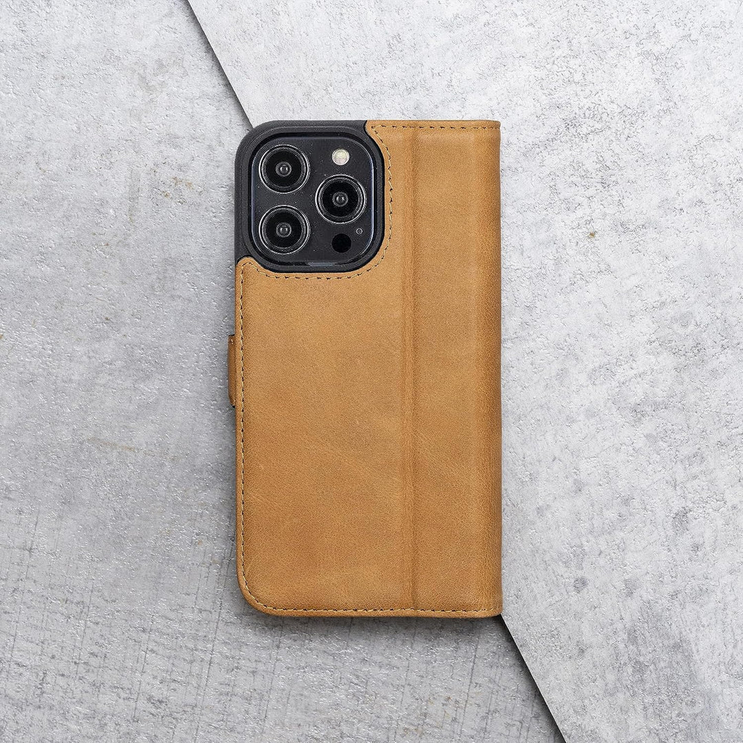 Porter Riley - Lederhülle für iPhone 14. Premium Echtleder Standhülle/Ledertasche/Brieftasche mit [K