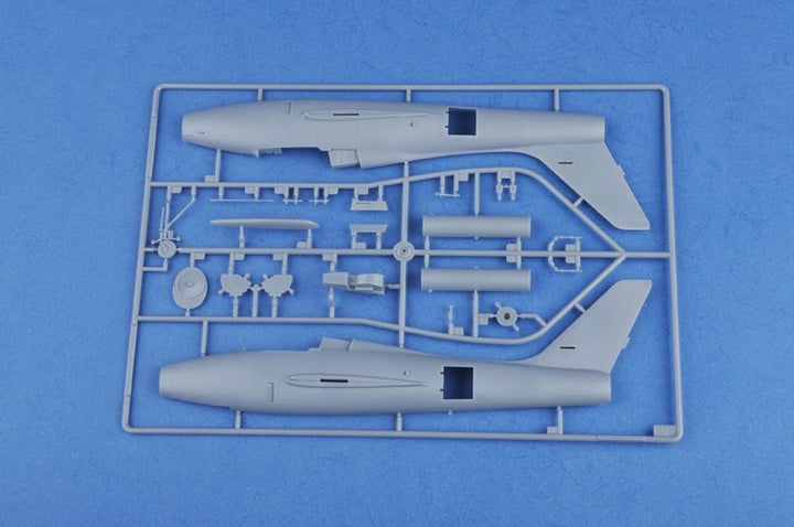 Hobby Boss 81726 Modellbausatz F-84F Thunderstread