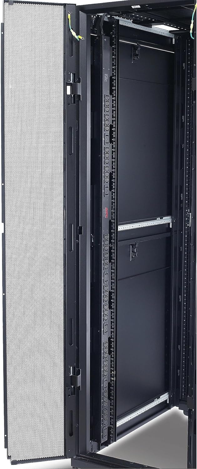 APC Rack PDU - AP7557 - Stromverteilung (Basic, vertikale Montage, 11 kW, 230V, 36 Ausgänge C13 & 6