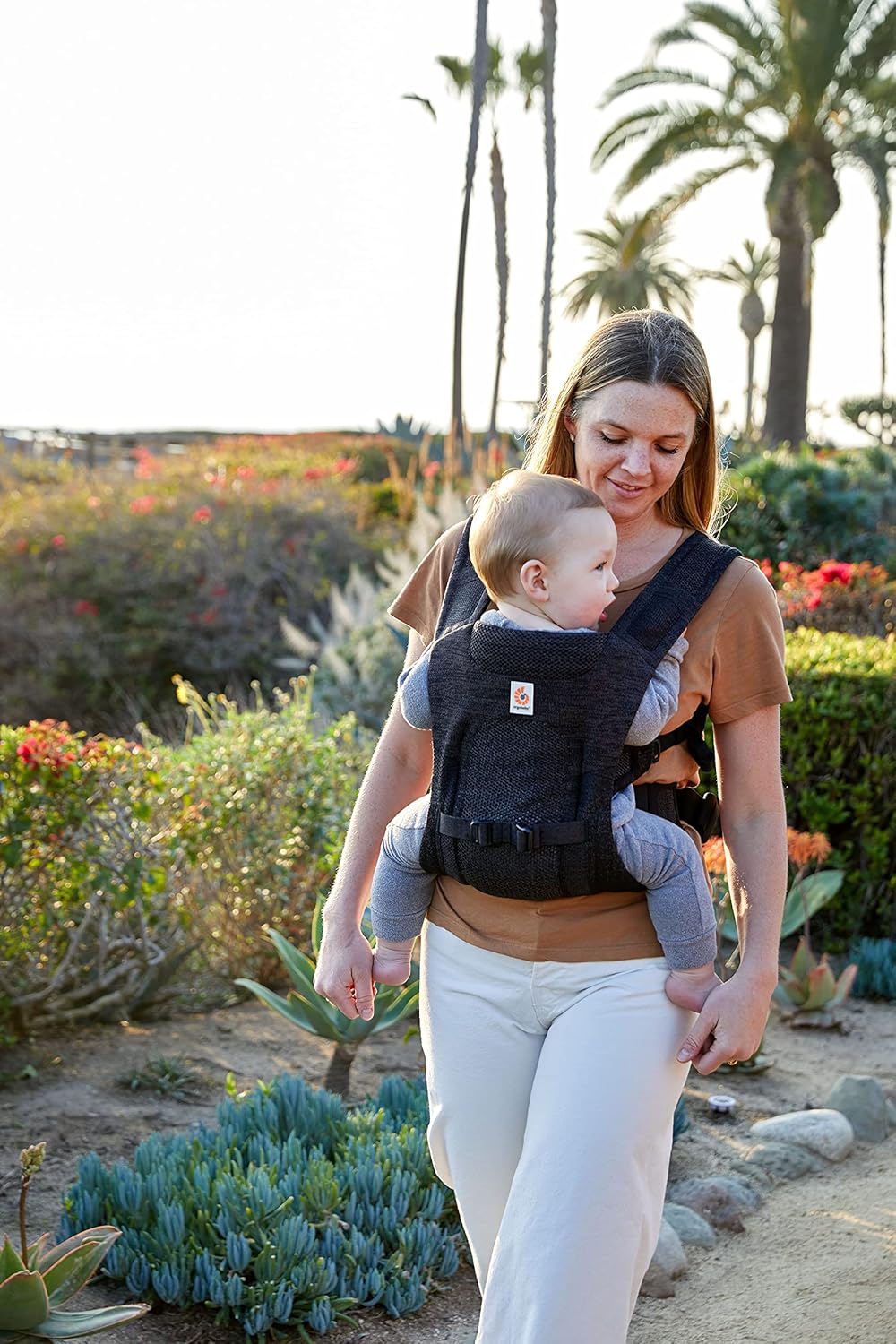 Ergobaby Aerloom Babytrage für Neugeborene bis zum Kleinkind, 3-Positionen Ergonomische Babybauchtra