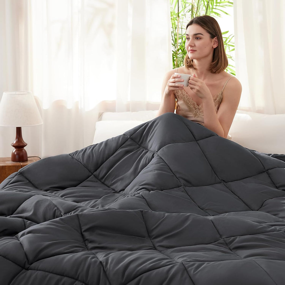 WAVVE Bettdecke 240x220 cm Ganzjahresdecke 4 Jahreszeiten, Steppdecke 300gsm Mikrofaser 220x240, Sup