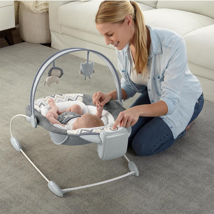 Ingenuity, automatische Babywippe, Braden mit 2 Schaukelgeschwindigkeiten, mehr als 12 Melodien, abn