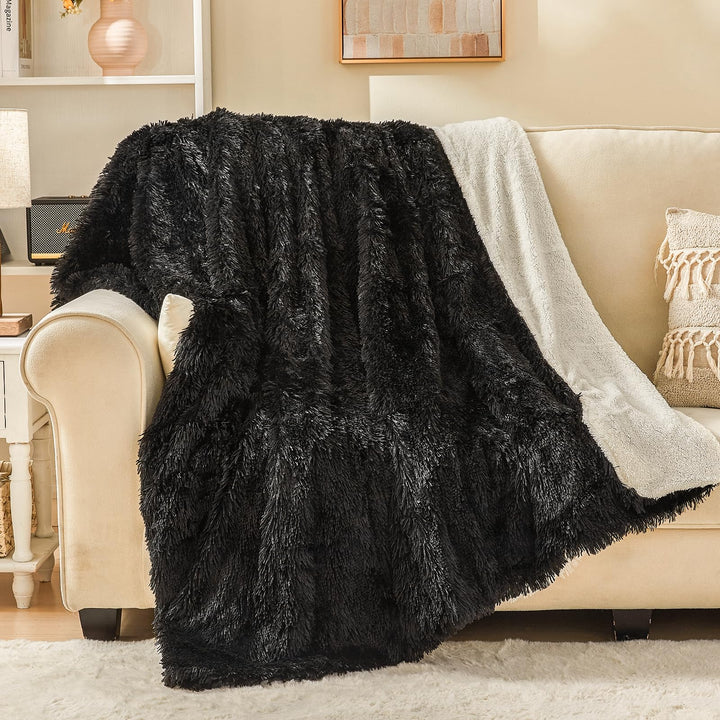 EMME Faux Kuscheldecke Flauschig, Felldecke, Pelz Wolldecke, Wohndecke, Super Weich, Plüschig, Dicke